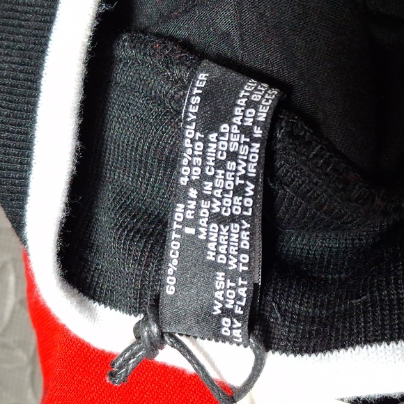 NWT Mens SQUARE ZERO Sz XL Short Pants Shorts Red and Black Jogger - Picture 5 of 5